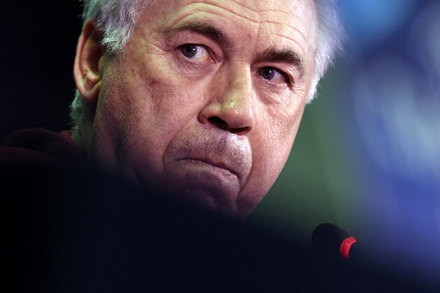 Bayern Munich's Italian head coach Carlo Ancelotti takes part in a press conference at Rostov-on-Don's Olimp 2 stadium on November 22, 2016 on the eve of the UEFA Champions League football match between FC Rostov and FC Bayern Munich.
 / AFP / Kirill KUDRYAVTSEV        (Photo credit should read KIRILL KUDRYAVTSEV/AFP/Getty Images)