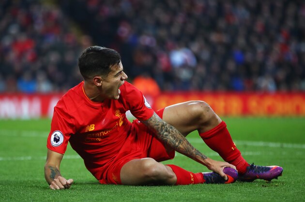 LIVERPOOL, ENGLAND - NOVEMBER 26:  Philippe Coutinho of Liverpool reacts during the Premier League match between Liverpool and Sunderland at Anfield on November 26, 2016 in Liverpool, England.  (Photo by Clive Brunskill/Getty Images)