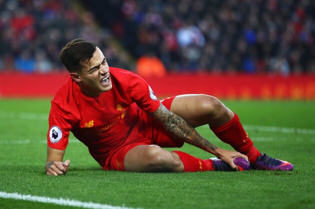 LIVERPOOL, ENGLAND - NOVEMBER 26: Philippe Coutinho of Liverpool reacts during the Premier League match between Liverpool and Sunderland at Anfield on November 26, 2016 in Liverpool, England.  (Photo by Clive Brunskill/Getty Images)