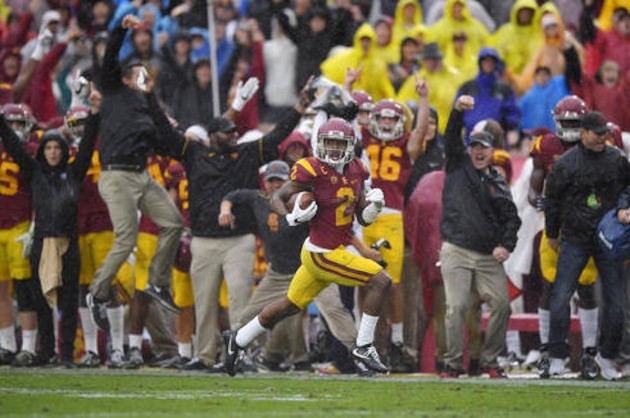 Southern California defensive back Adoree' Jackson returns a punt 55 yards for a touchdown during the first half of an NCAA college football game against Notre Dame, Saturday, Nov. 26, 2016, in Los Angeles. (AP Photo/Mark J. Terrill)