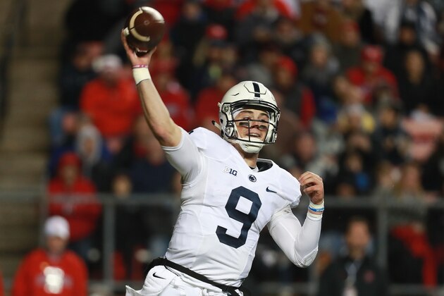 PISCATAWAY, NJ - NOVEMBER 19:  Trace McSorley #9 of the Penn State Nittany Lions throws a pass against the Rutgers Scarlet Knights during the first half at High Point Solutions Stadium on November 19, 2016 in Piscataway, New Jersey.  (Photo by Michael Reaves/Getty Images)