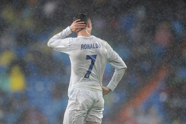 MADRID, SPAIN - NOVEMBER 26:  Cristiano Ronaldo of Real Madrid reacts during the La Liga match between Real Madrid CF and Real Sporting de Gijon at Estadio Santiago Bernabeu on November 26, 2016 in Madrid, Spain.  (Photo by Denis Doyle/Getty Images)