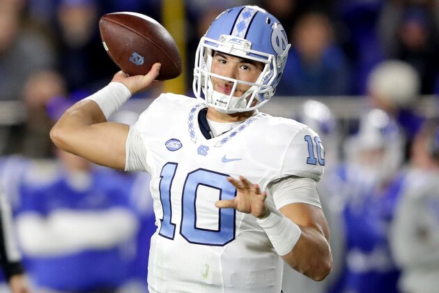DURHAM, NC - NOVEMBER 10:  Mitch Trubisky #10 of the North Carolina Tar Heels thows a pass against the Duke Blue Devils during their game at Wallace Wade Stadium on November 10, 2016 in Durham, North Carolina.  (Photo by Streeter Lecka/Getty Images)