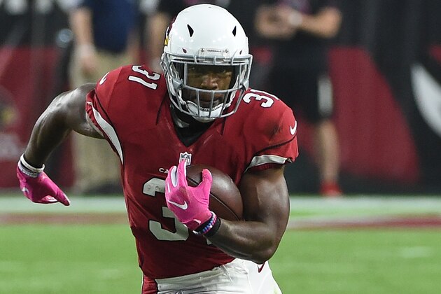 GLENDALE, AZ - OCTOBER 17:  Running back David Johnson #31 of the Arizona Cardinals runs the football 58 yards for a touchdown in the first quarter against the New York Jets at University of Phoenix Stadium on October 17, 2016 in Glendale, Arizona. The Cardinals defeated the Jets 28-3.  (Photo by Norm Hall/Getty Images)