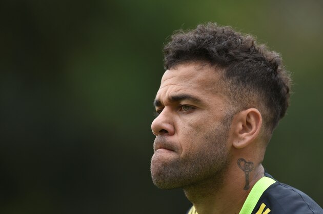 Brazil's Dani Alves is pictured during a training session of the national football team at the Atletico Mineiro Training Centre in Vespasiano, Minas Gerais, Brazil, on November 12, 2016 ahead of their 2018 World Cup qualifier match against Peru.  / AFP / DOUGLAS MAGNO        (Photo credit should read DOUGLAS MAGNO/AFP/Getty Images)