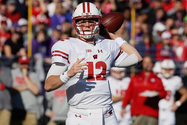 EVANSTON, IL - NOVEMBER 05: Alex Hornibrook #12 of the Wisconsin Badgers passes against the Northwestern Wildcats at Ryan Field on November 5, 2016 in Evanston, Illinois. (Photo by Jonathan Daniel/Getty Images)