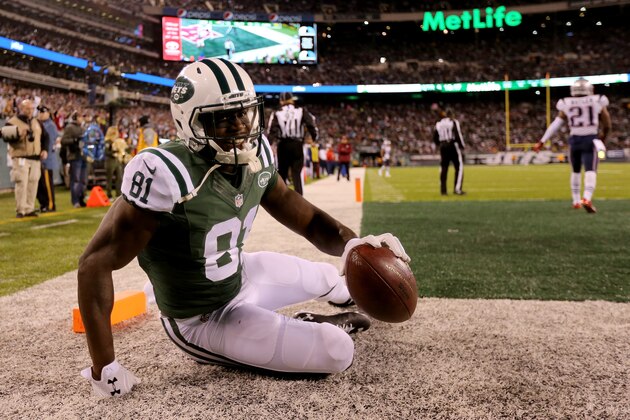 EAST RUTHERFORD, NJ - NOVEMBER 27:  Quincy Enunwa #81 of the New York Jets celebrates after scoring a touchdown against the New York Jets during the fourth quarter in the game at MetLife Stadium on November 27, 2016 in East Rutherford, New Jersey.  (Photo by Michael Reaves/Getty Images)