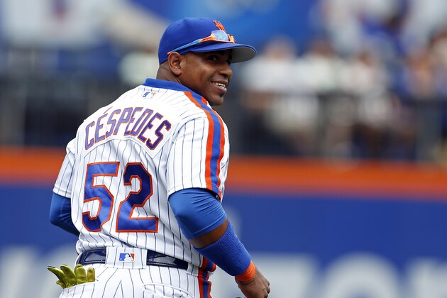 NEW YORK, NY - SEPTEMBER 18: Yoenis Cespedes #52 of the New York Mets reacts after a catch during the first inning against the Minnesota Twins at Citi Field on September 18, 2016 in the Flushing neighborhood of the Queens borough of New York City. (Photo by Adam Hunger/Getty Images)