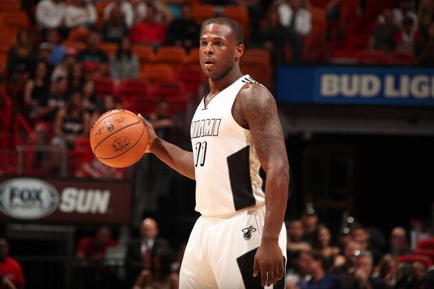 MIAMI, FL - NOVEMBER 26:  Dion Waiters #11 of the Miami Heat handles the ball against the Memphis Grizzlies on November 26, 2016 at American Airlines Arena in Miami, Florida. NOTE TO USER: User expressly acknowledges and agrees that, by downloading and or using this Photograph, user is consenting to the terms and conditions of the Getty Images License Agreement. Mandatory Copyright Notice: Copyright 2016 NBAE (Photo by Issac Baldizon/NBAE via Getty Images)