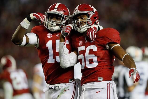 TUSCALOOSA, AL - NOVEMBER 26:  Ronnie Harrison #15 and Tim Williams #56 of the Alabama Crimson Tide react after a defensive stop against the Auburn Tigers at Bryant-Denny Stadium on November 26, 2016 in Tuscaloosa, Alabama.  (Photo by Kevin C. Cox/Getty Images)
