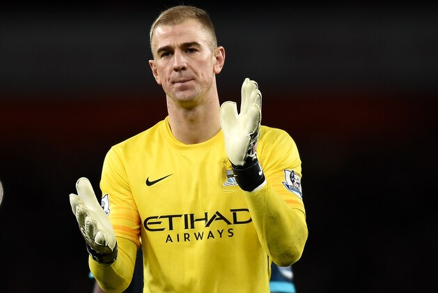 LONDON, ENGLAND - DECEMBER 21:  Joe Hart of Manchester City looks dejected following the Barclays Premier League match between Arsenal and Manchester City at Emirates Stadium on December 21, 2015 in London, England.  (Photo by Michael Regan/Getty Images)
