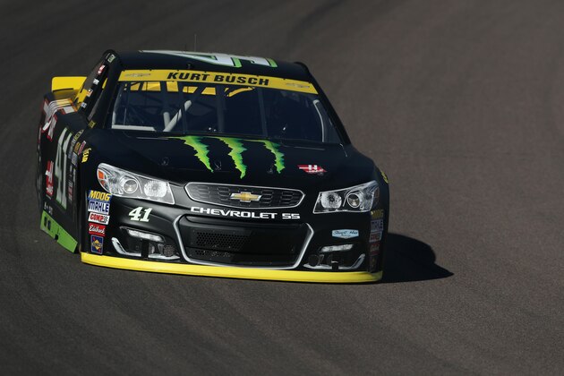 AVONDALE, AZ - NOVEMBER 11: Kurt Busch, driver of the #41 Monster Energy/Haas Automation Chevrolet, practices for the NASCAR Sprint Cup Series Can-Am 500 at Phoenix International Raceway on November 11, 2016 in Avondale, Arizona.  (Photo by Christian Petersen/Getty Images)