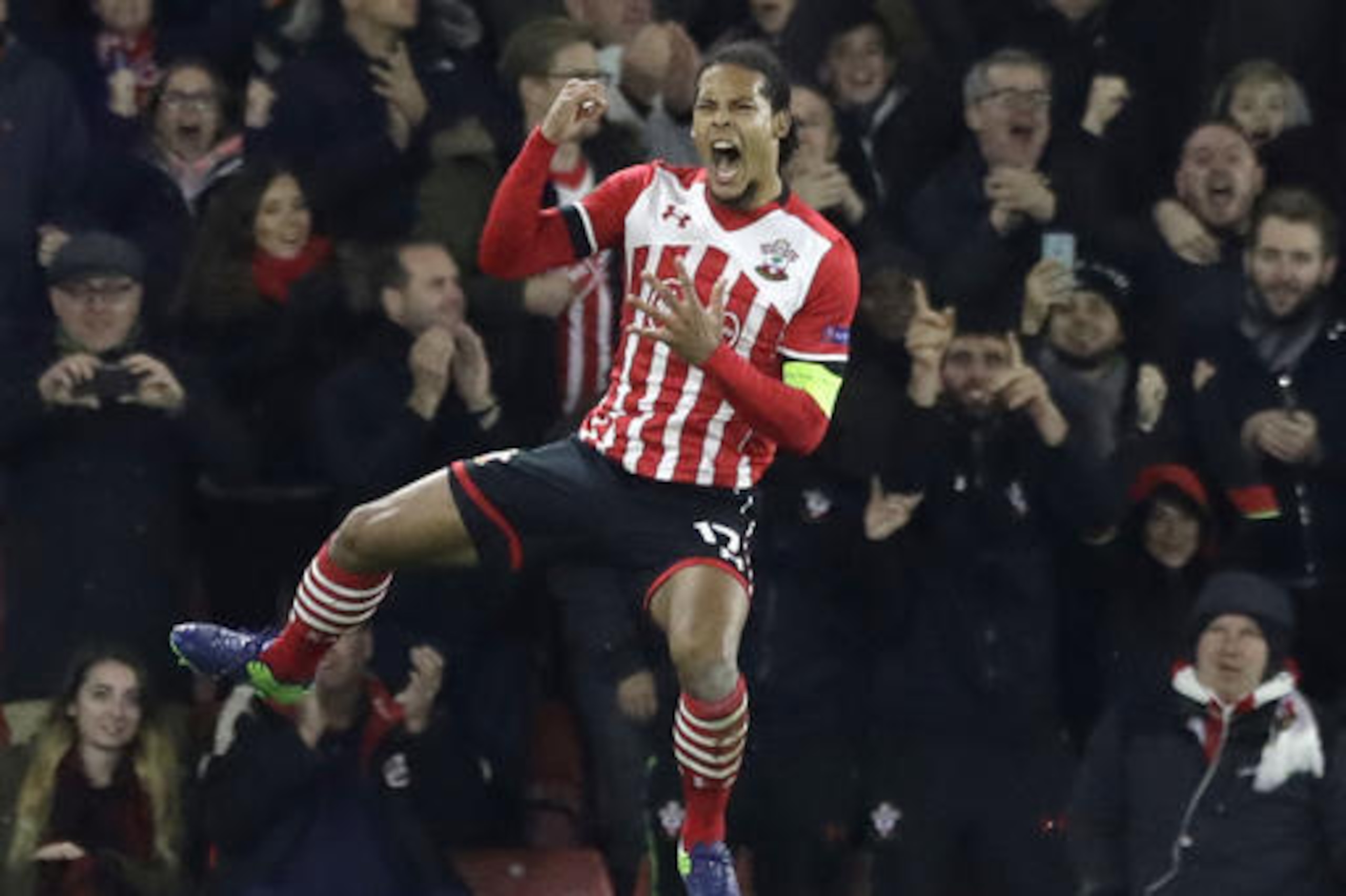 Southampton's Virgil van Dijk celebrates scoring during the Europa League group K stage soccer match between Southampton and Internazionale at St. Mary's Stadium in Southampton, England, Thursday, Nov. 3, 2016. (AP Photo/Matt Dunham) Southampton's Virgil van Dijk celebrates scoring during the Europa League group K stage soccer match between Southampton and Internazionale at St. Mary's Stadium in Southampton, England, Thursday, Nov. 3, 2016. (AP Photo/Matt Dunham)