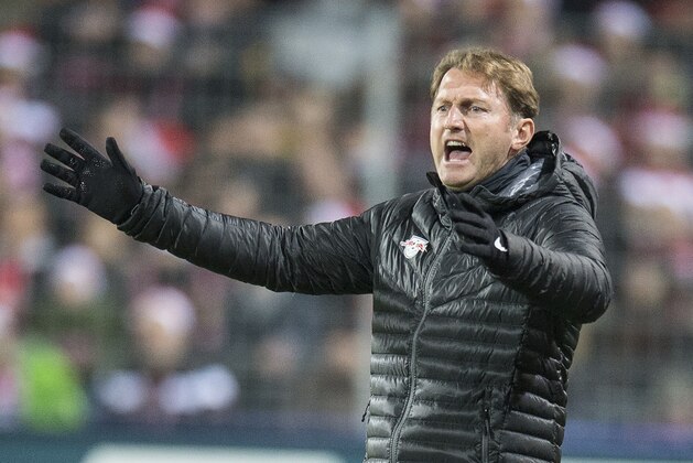 Leipzig's head coach Ralph Hasenhuettl reacts during the German first division Bundesliga football match between SC Freiburg and RB Leipzig in Freiburg, southern Germany, on November 25, 2016. / AFP / THOMAS KIENZLE / RESTRICTIONS: DURING MATCH TIME: DFL RULES TO LIMIT THE ONLINE USAGE TO 15 PICTURES PER MATCH AND FORBID IMAGE SEQUENCES TO SIMULATE VIDEO. == RESTRICTED TO EDITORIAL USE == FOR FURTHER QUERIES PLEASE CONTACT DFL DIRECTLY AT + 49 69 650050
        (Photo credit should read THOMAS KIENZLE/AFP/Getty Images)