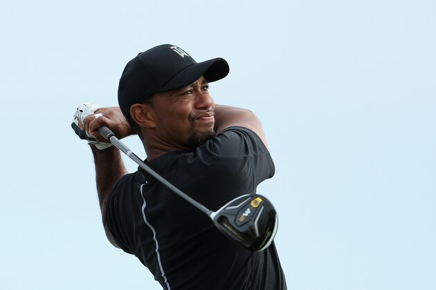 NASSAU, BAHAMAS - DECEMBER 01:  Tiger Woods of the United States hits his tee shot on the 13th hole during round one of the Hero World Challenge at Albany, The Bahamas on December 1, 2016 in Nassau, Bahamas.  (Photo by Christian Petersen/Getty Images)
