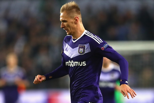BRUSSELS, BELGIUM - NOVEMBER 03:  Lukasz Teodorczyk of RSC Anderlecht in action during the UEFA Europa League Group C match between RSC Anderlecht and 1. FSV Mainz 05 at Constant Vanden Stock Stadium on November 3, 2016 in Brussels, Belgium.  (Photo by Dean Mouhtaropoulos/Getty Images)