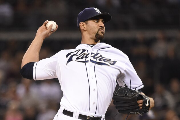 SAN DIEGO, CA - SEPTEMBER 22:  Tyson Ross #38 of the San Diego Padres pitches during the first inning of a baseball game against the San Francisco Giants at Petco Park September 22, 2015 in San Diego, California.  (Photo by Denis Poroy/Getty Images)