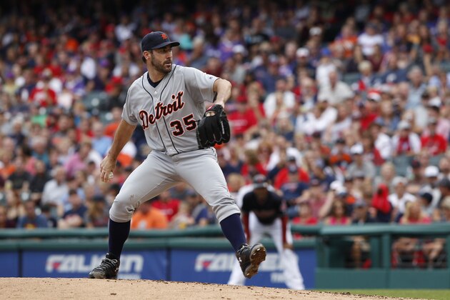 CLEVELAND, OH - SEPTEMBER 17: Justin Verlander #35 of the Detroit Tigers pitches against the Cleveland Indians in the first inning at Progressive Field on September 17, 2016 in Cleveland, Ohio. The Indians defeated the Tigers 1-0 in 10 innings.  (Photo by David Maxwell/Getty Images)