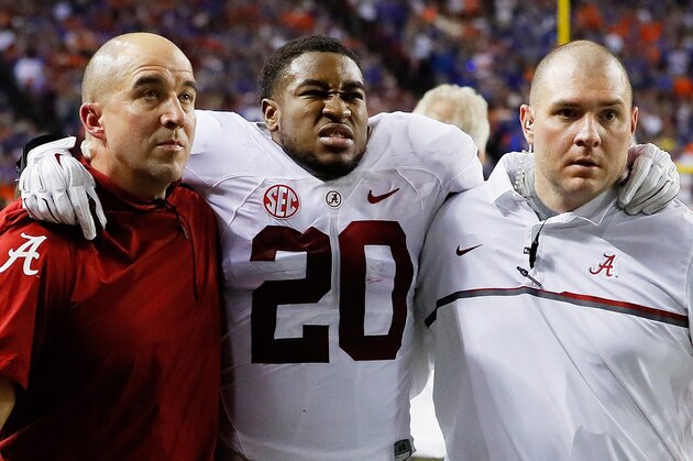 ATLANTA, GA - DECEMBER 03:  Shaun Dion Hamilton #20 of the Alabama Crimson Tide is helped off of the field after being injured in the second quarter against the Florida Gators during the SEC Championship game at the Georgia Dome on December 3, 2016 in Atlanta, Georgia.  (Photo by Kevin C. Cox/Getty Images)