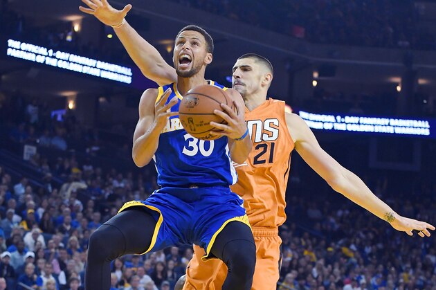 OAKLAND, CA - NOVEMBER 13:  Stephen Curry