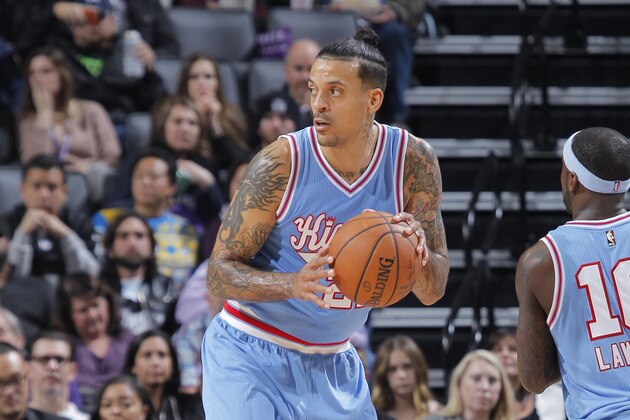 SACRAMENTO, CA - NOVEMBER 25: Matt Barnes #22 of the Sacramento Kings handles the ball against the Houston Rockets on November 25, 2016 at Golden 1 Center in Sacramento, California. NOTE TO USER: User expressly acknowledges and agrees that, by downloading and or using this photograph, User is consenting to the terms and conditions of the Getty Images Agreement. Mandatory Copyright Notice: Copyright 2016 NBAE (Photo by Rocky Widner/NBAE via Getty Images)