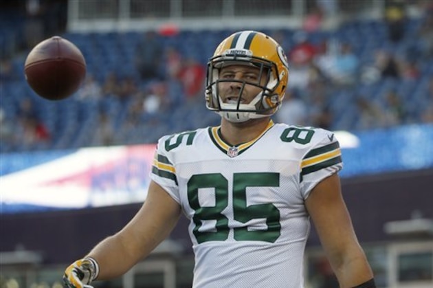 Green Bay Packers tight end Mitchell Henry (85) warms up before an NFL preseason football game Thursday, Aug. 13, 2015, in Foxborough, Mass. (AP Photo/Michael Dwyer)