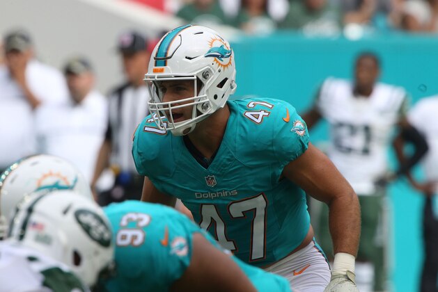 MIAMI GARDENS, FL - NOVEMBER 6: Linebacker Kiko Alonso #47 of the Miami Dolphins in action  against the New York Jets on November 6, 2016 at Hard Rock Stadium in Miami Gardens, Florida. The Dolphins defeated the Jets 27-23. (Photo by Al Pereira/Getty Images)