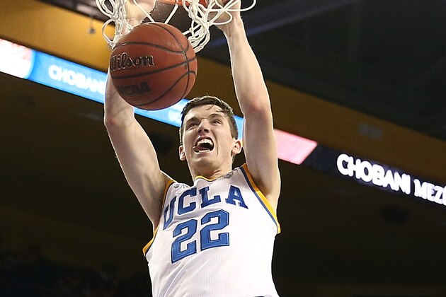 LOS ANGELES, CA - NOVEMBER 20:  TJ Leaf #22 of the UCLA Bruins dunks the ball in the first period against the Long Beach State 49ers at Pauley Pavilion on November 20, 2016 in Los Angeles, California.  (Photo by Joe Scarnici/Getty Images)