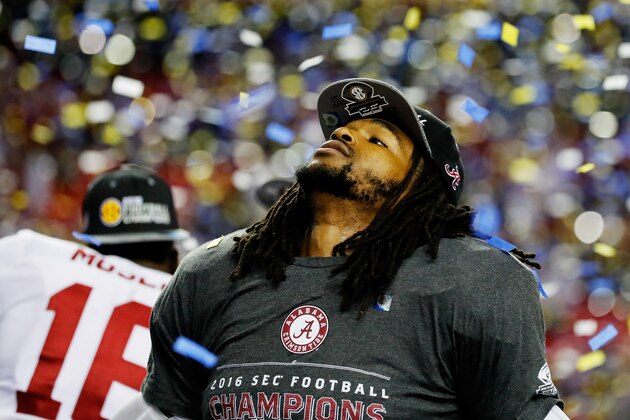 ATLANTA, GA - DECEMBER 03:  Tim Williams #56 of the Alabama Crimson Tide celebrates their 54 to 16 win over the Florida Gators in the SEC Championship game at the Georgia Dome on December 3, 2016 in Atlanta, Georgia.  (Photo by Kevin C. Cox/Getty Images)