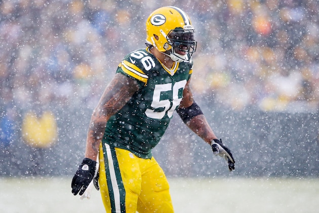 GREEN BAY, WI - DECEMBER 04:  Julius Peppers #56 of the Green Bay Packers plays defensive end in the fourth quarter against the Houston Texans at Lambeau Field on December 4, 2016 in Green Bay, Wisconsin. (Photo by Dylan Buell/Getty Images)