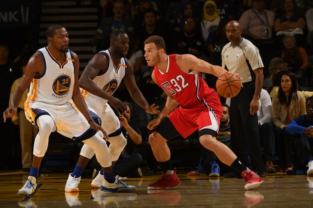 OAKLAND, CA - OCTOBER 4:  Blake Griffin #32 of the Los Angeles Clippers handles the ball against the Golden State Warriors during a preseason game on October 4, 2016 at Oracle Arena in Oakland, California. NOTE TO USER: User expressly acknowledges and agrees that, by downloading and or using this photograph, user is consenting to the terms and conditions of Getty Images License Agreement. Mandatory Copyright Notice: Copyright 2016 NBAE (Photo by Garrett Ellwood/NBAE via Getty Images)