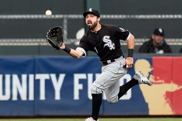 MINNEAPOLIS, MN - SEPTEMBER 03: Adam Eaton #1 of the Chicago White Sox makes a catch in center field of the ball hit by Jorge Polanco #11 of the Minnesota Twins during the second inning of the game on September 3, 2016 at Target Field in Minneapolis, Minnesota. (Photo by Hannah Foslien/Getty Images)