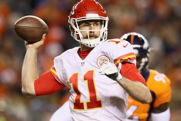 DENVER, CO - NOVEMBER 27:  Alex Smith #11 of the Kansas City Chiefs in action against the Denver Broncos at Sports Authority Field at Mile High on November 27, 2016 in Denver, Colorado.  (Photo by Ezra Shaw/Getty Images)