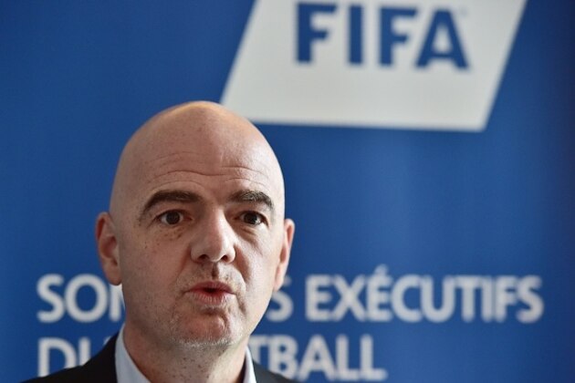FIFA President Gianni Infantino addresses journalists during a press briefing at a hotel in Roissy-en-France, north of Paris, on November 23, 2016.
FIFA president Gianni Infantino wrapped up the first of 11 executive meetings with federation representatives today by saying those gathered in Paris were all in favour of expanding the World Cup. A 48-team format would see the 16 group winners of a qualifying round automatically book a place in the tournament, while an additional 32 teams would compete in a new pre-tournament play-off. / AFP / CHRISTOPHE ARCHAMBAULT        (Photo credit should read CHRISTOPHE ARCHAMBAULT/AFP/Getty Images)