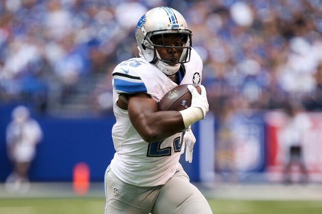 INDIANAPOLIS, IN - SEPTEMBER 11:  Theo Riddick #25 of the Detroit Lions runs with the ball in the first quarter against the Indianapolis Colts at Lucas Oil Stadium on September 11, 2016 in Indianapolis, Indiana. (Photo by Dylan Buell/Getty Images)