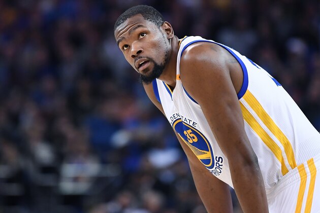 OAKLAND, CA - DECEMBER 05:  Kevin Durant