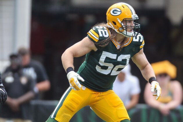 JACKSONVILLE, FL - SEPTEMBER 11:  Linebacker Clay Matthews #52 of the Green Bay Packers in action during a NFL game against the Jacksonville Jaguars at EverBank Field on September 11, 2016 in Jacksonville, Florida. (Photo by John Capella/Sports Imagery/ Getty Images)