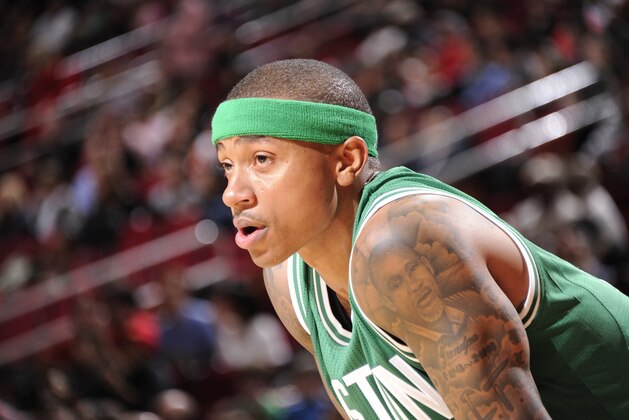 HOUSTON, TX - DECEMBER 5:  Isaiah Thomas #4 of the Boston Celtics reacts to a play against the Houston Rockets during the game on December 5, 2016 at the Toyota Center in Houston, Texas. NOTE TO USER: User expressly acknowledges and agrees that, by downloading and or using this photograph, User is consenting to the terms and conditions of the Getty Images License Agreement. Mandatory Copyright Notice: Copyright 2016 NBAE (Photo by Bill Baptist/NBAE via Getty Images)