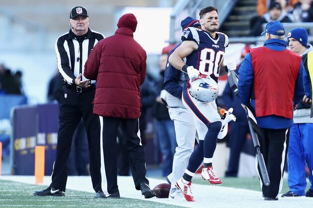 FOXBORO, MA - DECEMBER 04:   Danny Amendola #80 of the New England Patriots exits the field with an ankle injury during the second half against the Los Angeles Rams at Gillette Stadium on December 4, 2016 in Foxboro, Massachusetts.  (Photo by Maddie Meyer/Getty Images)