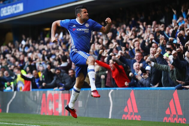 LONDON, ENGLAND - DECEMBER 11:  Diego Costa of Chelsea celebrates scoring the opening goal during the Premier League match between Chelsea and West Bromwich Albion at Stamford Bridge on December 11, 2016 in London, England.  (Photo by Clive Rose/Getty Images)