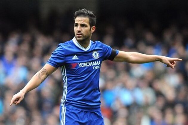 Chelsea’s Cesc Fabregas during the English Premier League soccer match between Manchester City and Chelsea at the Etihad Stadium in Manchester, England, Saturday, Dec. 3, 2016. (AP Photo/Rui Vieira)