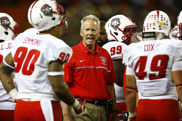 HONOLULU, HI - OCTOBER 29: Head Coach Bob Davie of the New Mexico Lobos during the second half of a NCAA college football game at Aloha Stadium on October 29, 2016 in Honolulu, Hawaii. the New Mexico Lobos defeated the Hawaii Warriors 28-21.  (Photo by Kent Nishimura/Getty Images)
