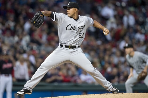 CLEVELAND, OH - SEPTEMBER 24: Starting pitcher Jose Quintana #62 of the Chicago White Sox pitches during the first inning against the Cleveland Indians at Progressive Field on September 24, 2016 in Cleveland, Ohio. (Photo by Jason Miller/Getty Images)