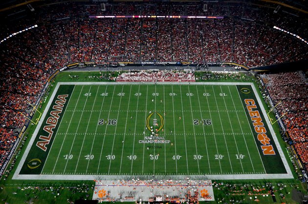GLENDALE, AZ - JANUARY 11:  A general view of the Alabama Crimson Tide playing the Clemson Tigers during the 2016 College Football Playoff National Championship Game at University of Phoenix Stadium on January 11, 2016 in Glendale, Arizona.  (Photo by Christian Petersen/Getty Images)