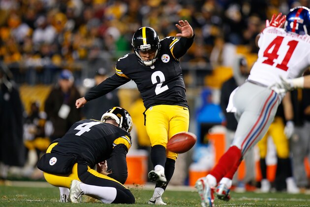 PITTSBURGH, PA - DECEMBER 04:  Randy Bullock #2 of the Pittsburgh Steelers at Heinz Field kicks an extra point in the first half during the game against the New York Giants on December 4, 2016 in Pittsburgh, Pennsylvania. (Photo by Justin K. Aller/Getty Images)