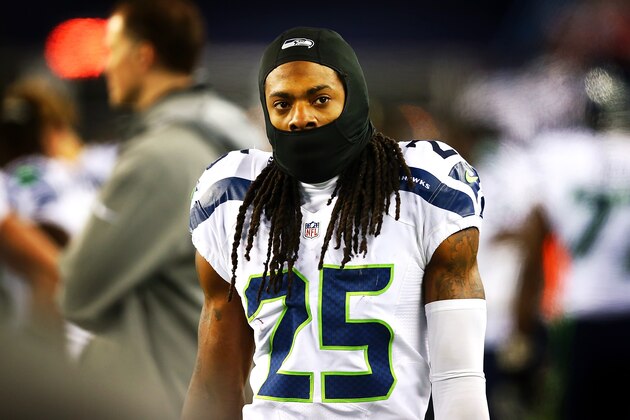 FOXBORO, MA - NOVEMBER 13:  Richard Sherman #25 of the Seattle Seahawks looks on during the game against the New England Patriots at Gillette Stadium on November 13, 2016 in Foxboro, Massachusetts.  (Photo by Adam Glanzman/Getty Images)