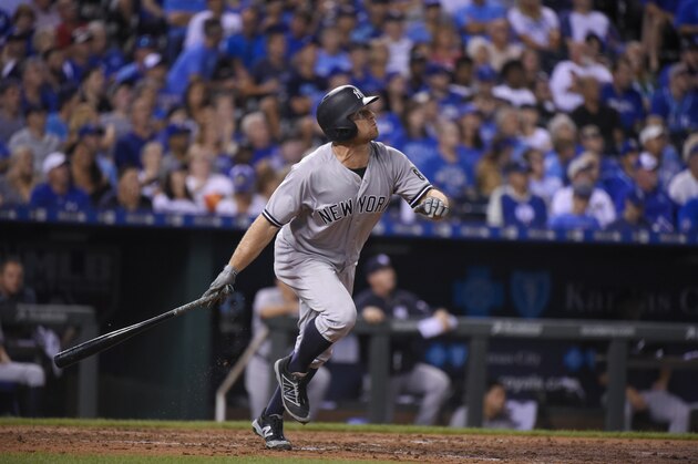 KANSAS CITY, MO - AUGUST 31: Brett Gardner #11 of the New York Yankees hits against the Kansas City Royals at Kauffman Stadium on August 31, 2016 in Kansas City, Missouri. (Photo by Ed Zurga/Getty Images)