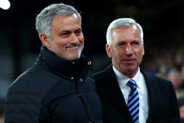 LONDON, ENGLAND - DECEMBER 14: Jose Mourinho, Manager of Manchester United and Alan Pardew, Manager of Crystal Palace greet prior to the Premier League match between Crystal Palace and Manchester United at Selhurst Park on December 14, 2016 in London, England.  (Photo by Clive Rose/Getty Images)
