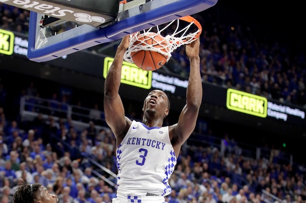 LEXINGTON, KY - DECEMBER 07:  Bam Adebayo #3cof the Kentucky Wildcats dunks the ball during the game against the Valparaiso Crusaders at Rupp Arena on December 7, 2016 in Lexington, Kentucky.  (Photo by Andy Lyons/Getty Images)