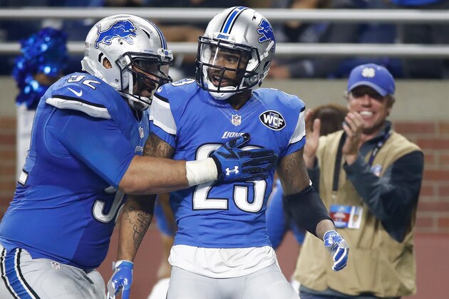 DETROIT.MI - NOVEMBER 24: Darius Slay #23 of the Detroit Lions celebrates with Haloti Ngata (92) of the Detroit Lions after intercepting a pass with 30 seconds left in the fourth quarter at Ford Field on November 24, 2016 in Detroit, Michigan. The Lions kicked a field goal as time ran out to defeat the Minnesota Vikings 16-13. (Photo by Gregory Shamus/Getty Images)
